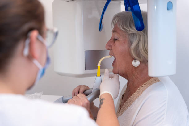 Best Weekend Emergency Dentist in Rodney Village, DE